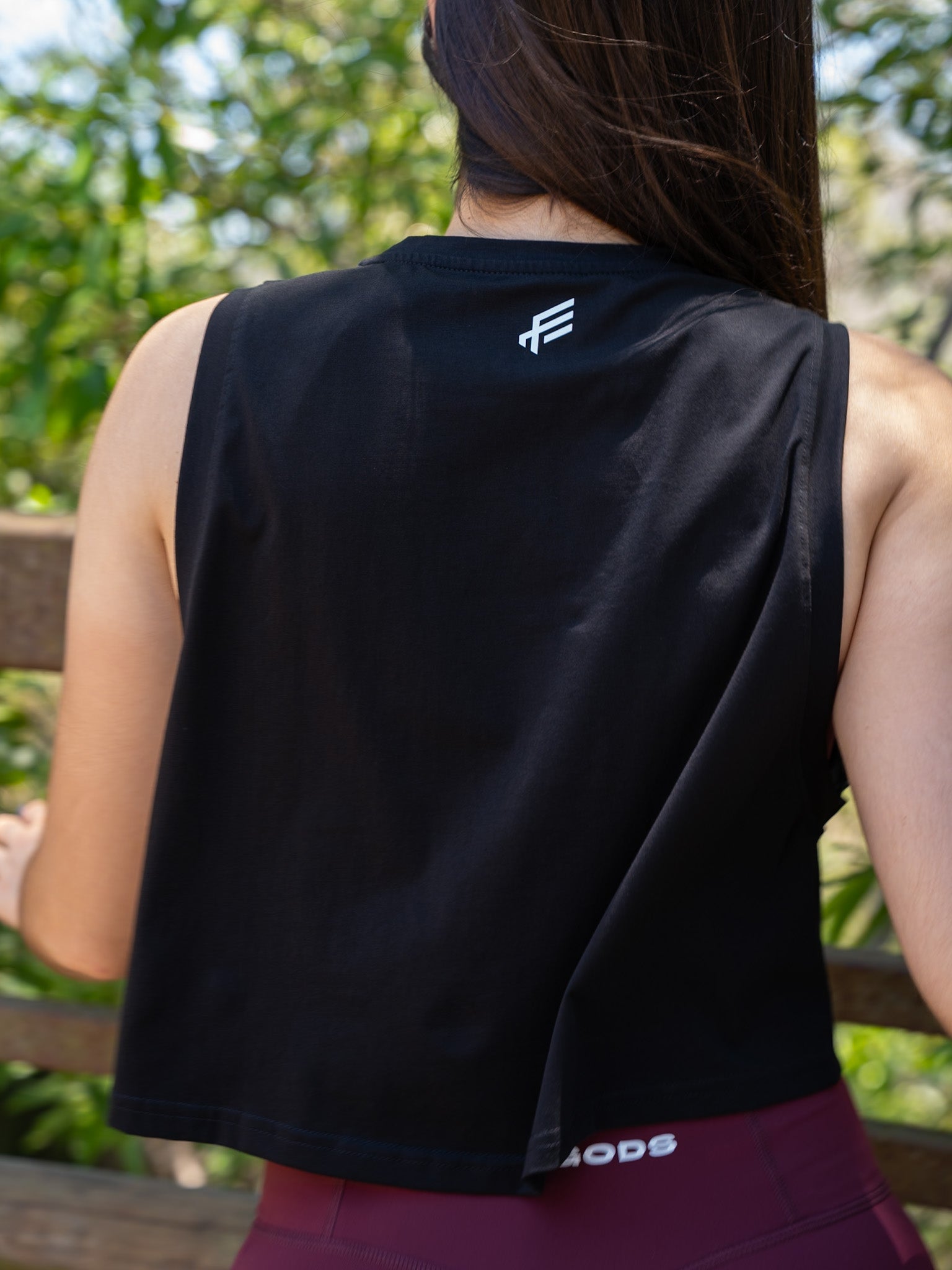 Cropped Tank Top - Black