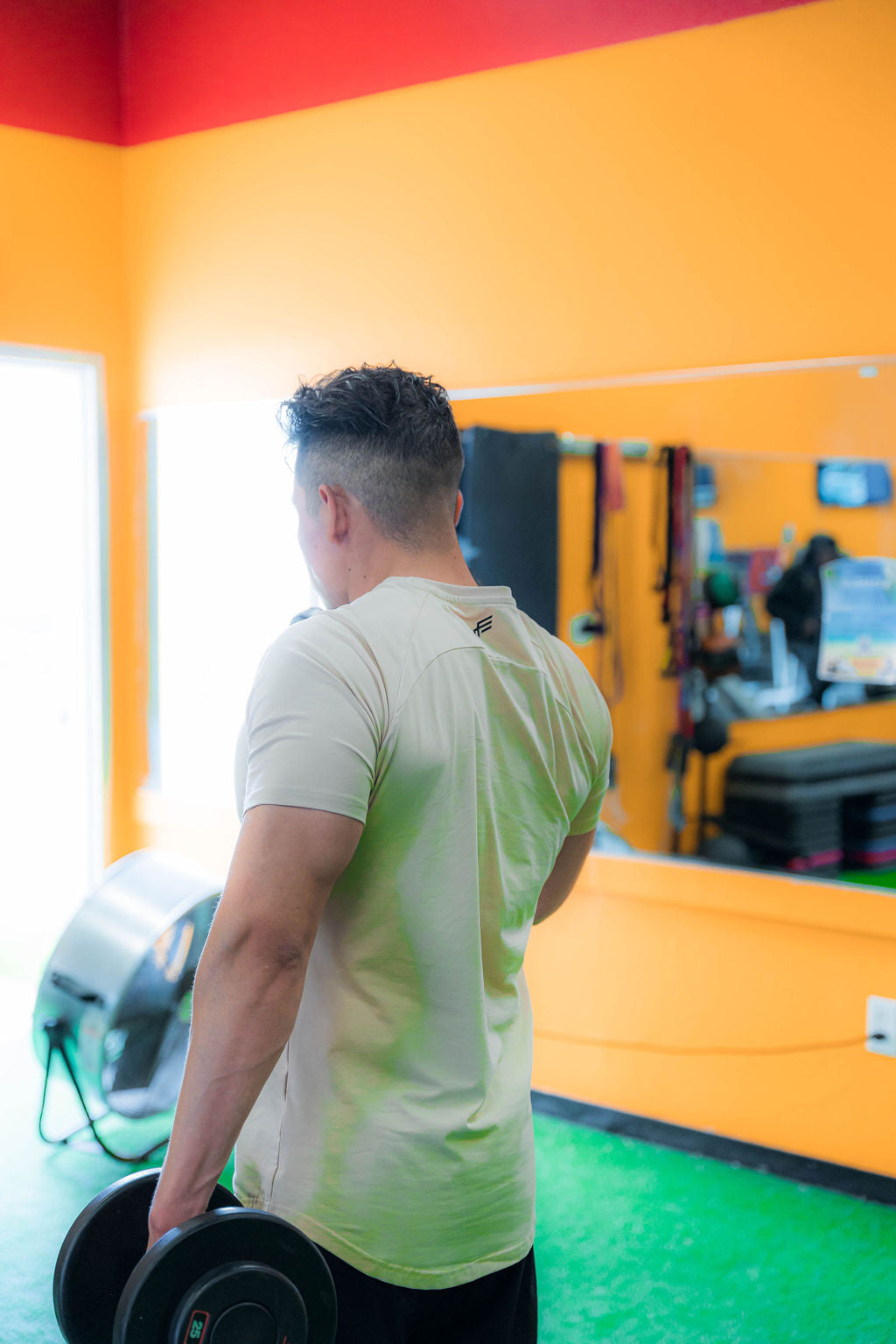 Performance Fitted Tee - Desert Sand